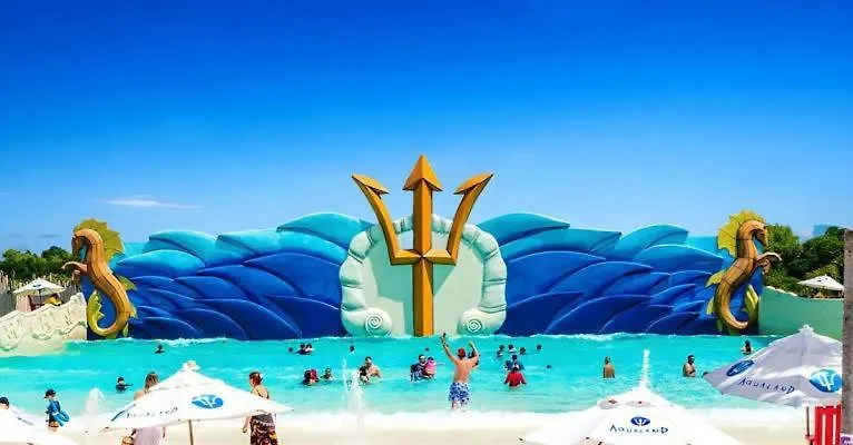 Aqualand Park & Resort Oficial-1