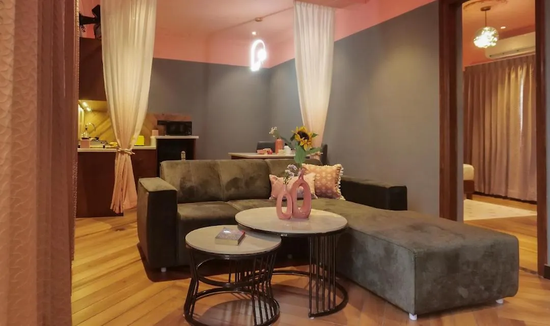 Romantic Jacuzzi Villa In Bangalore - Juliet Vista-1