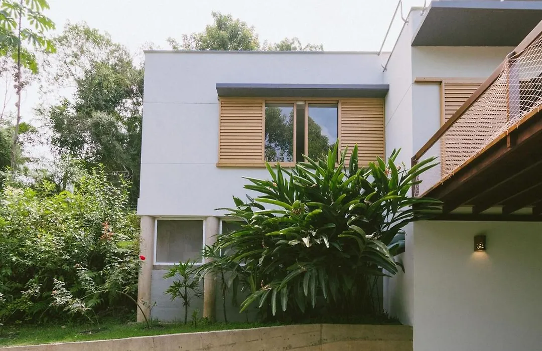 Casa Moderna Com Jacuzzi A 5 Minutos Da Praia-1