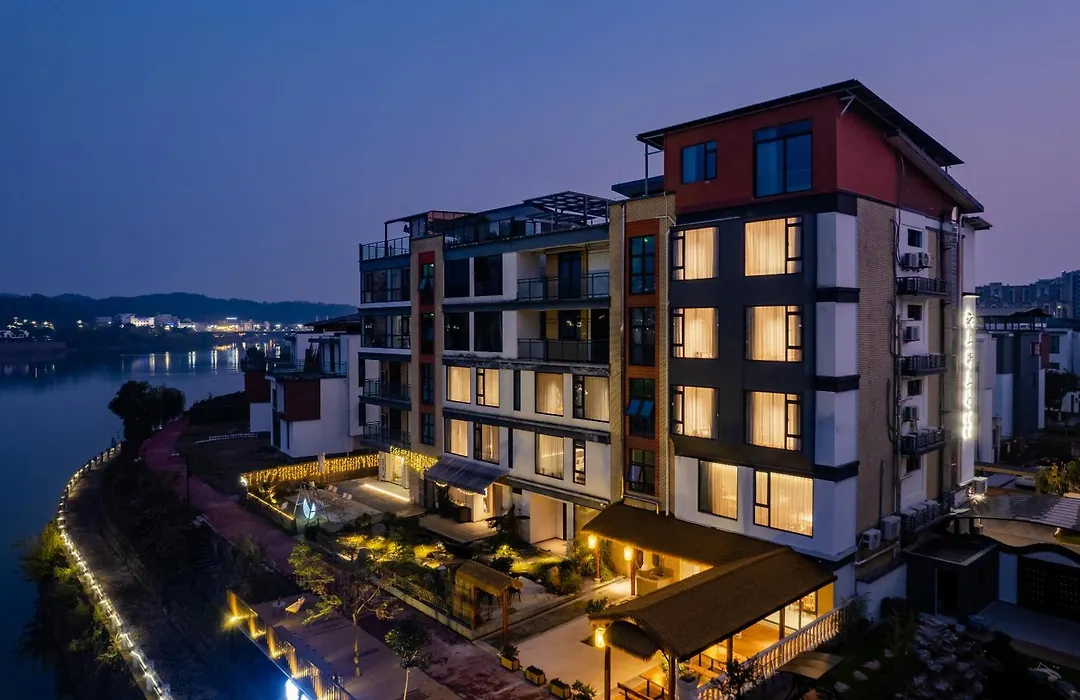 Huangshan Tunxi Shangjiexing Riverview Resort Hotel-1