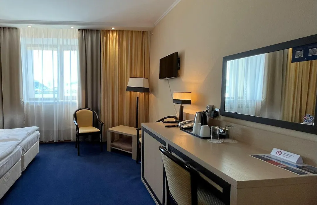 Hotel Barentsburg-1