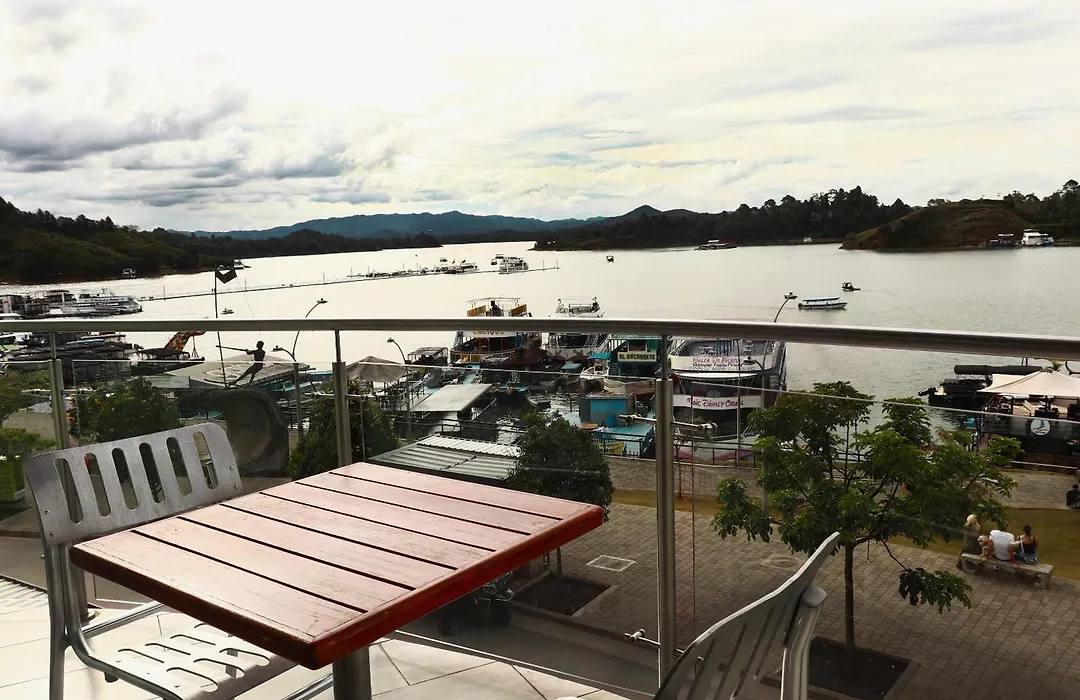 Hotel Portobelo Guatape-1