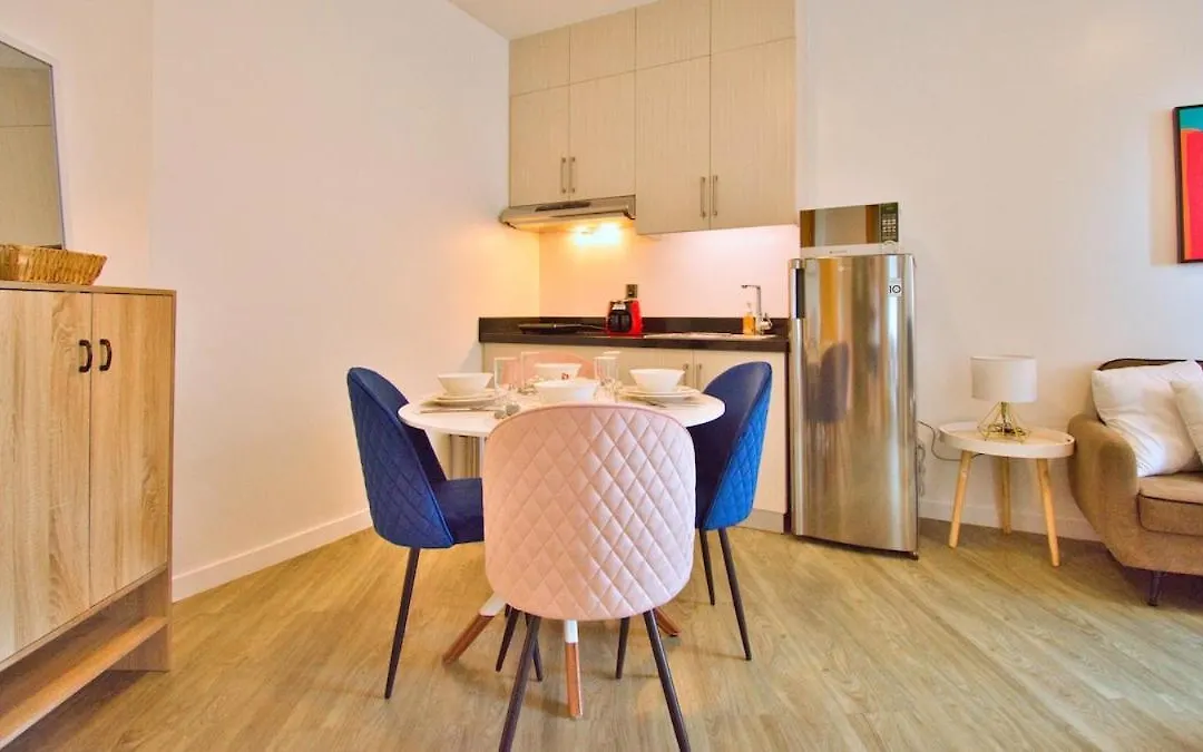 Cozy 1-Br Condo In Antara Residences-1