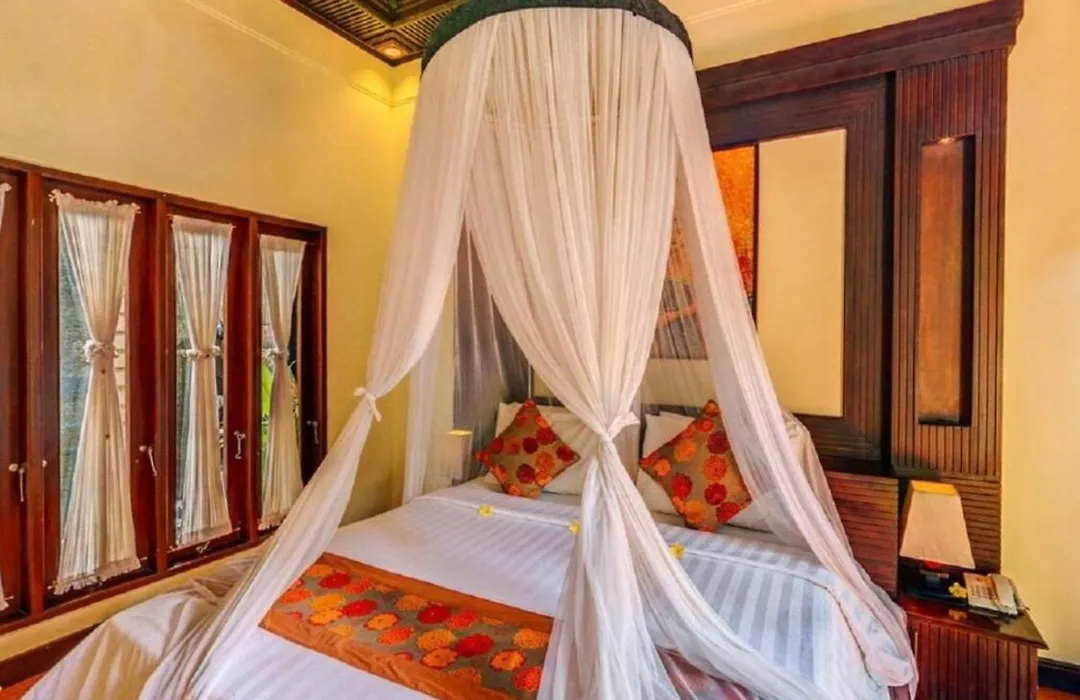 Exquisite 3 Bedroom Villa Seminyak Cyn-1