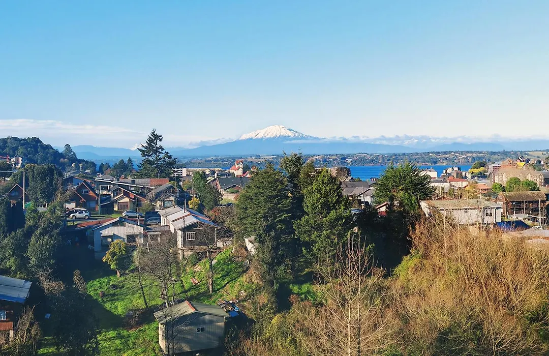 Stunning Lake&Volcano Views-1