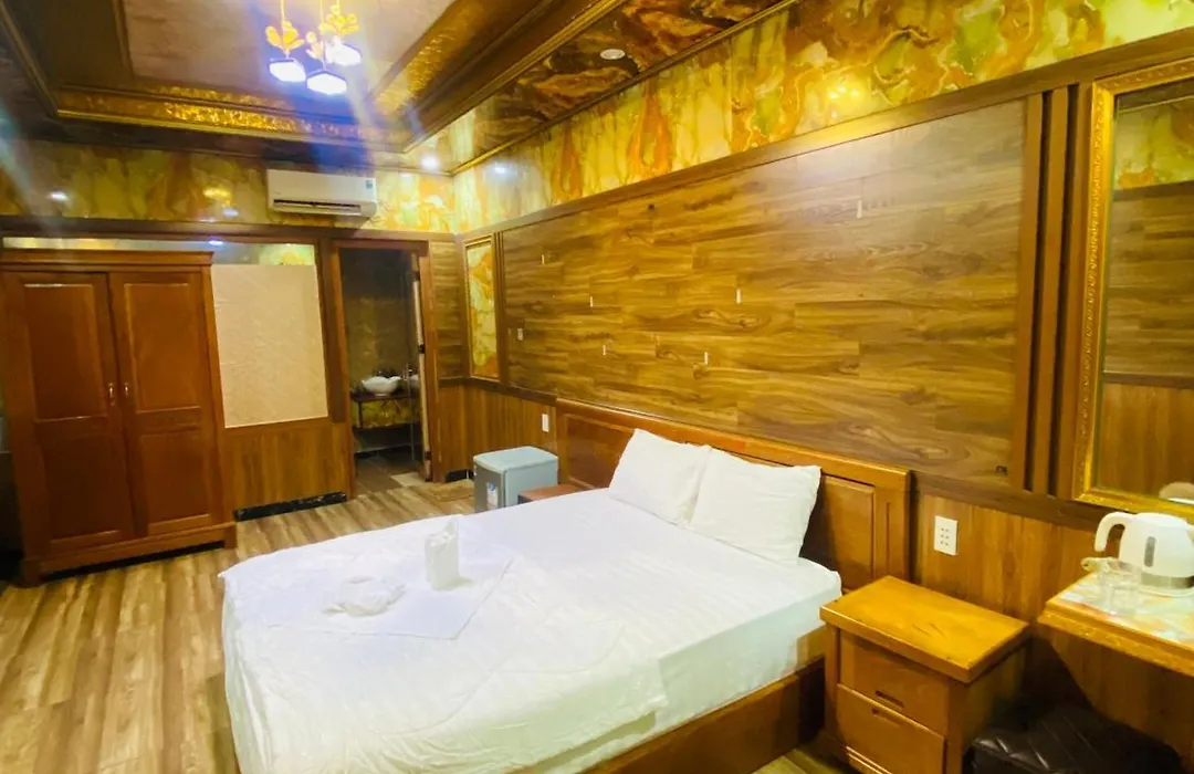 Hotel Ngoc Qui-1