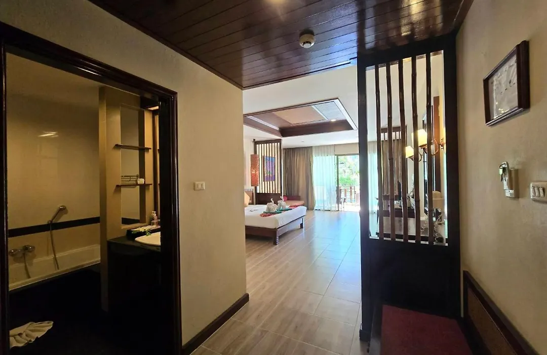 Hotel&Beach Bungalow at Lanta Resort-1