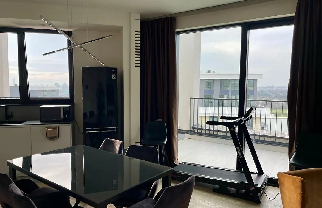 Penthouse With River View BW-1