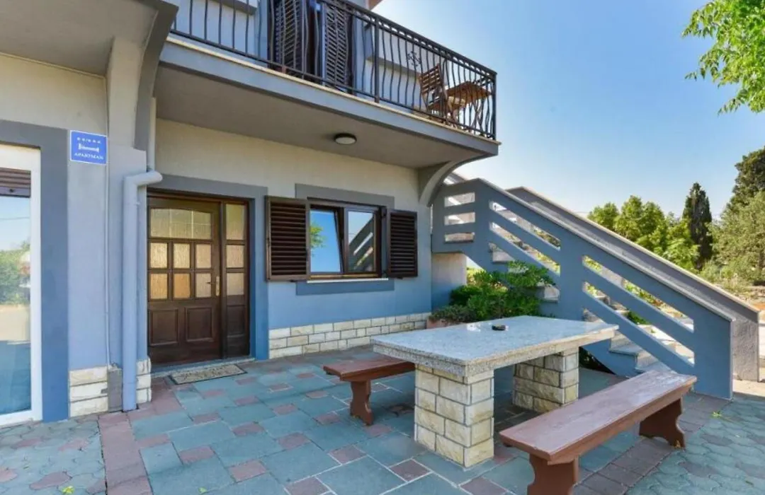 Apartmant Franica With Heated Pool And Jacuzzi-1