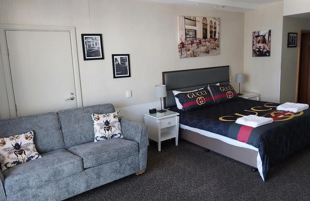 Luxury Privately Owned Ocean View Studio Oaks Gold Tower-1