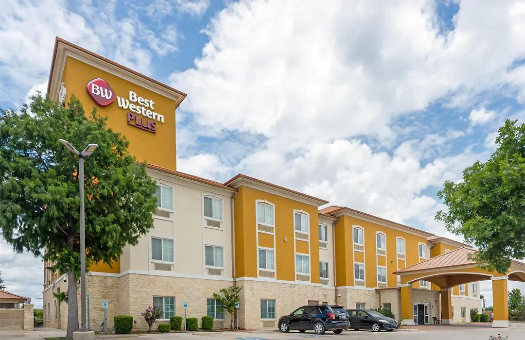 Best Western Plus San Antonio East Inn&Suites-1