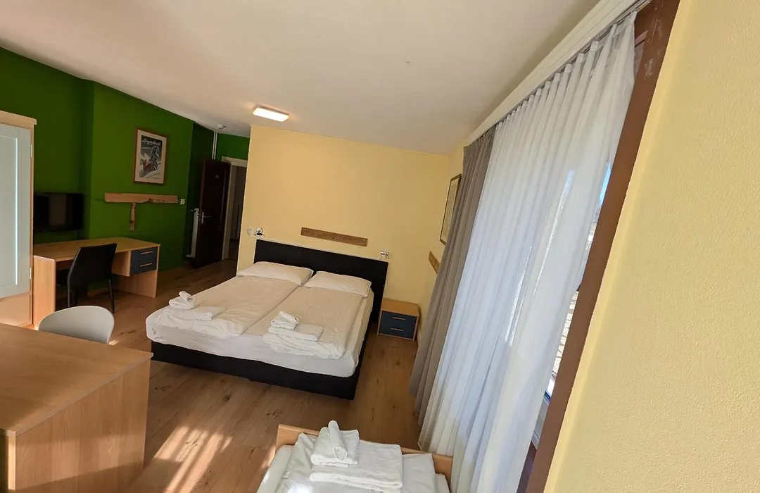 Grischalodge-1