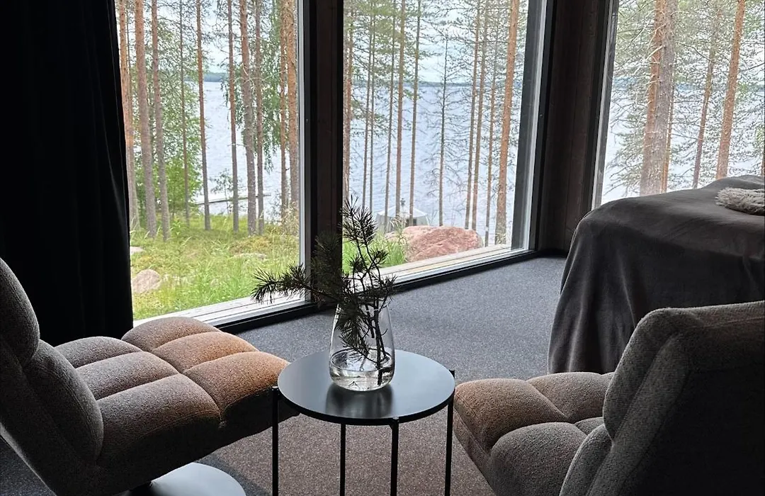 LakeLodge Kiehinen&Igloos-1