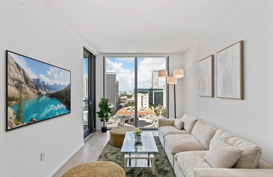 Downtown Miami Luxe Studio Suite-1