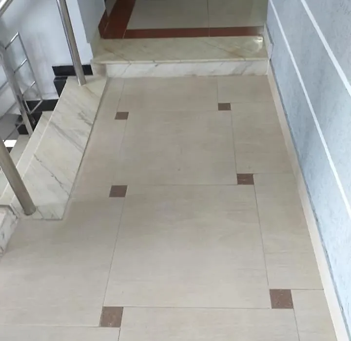 Hotel Seema'Z-1