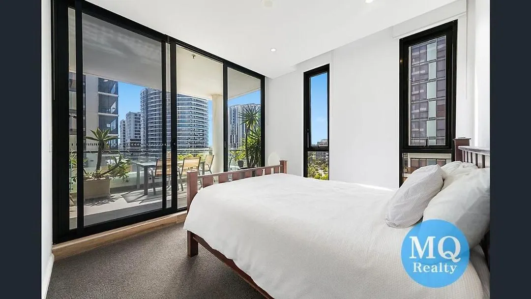 Luxury Apartment In Eastgardens-1