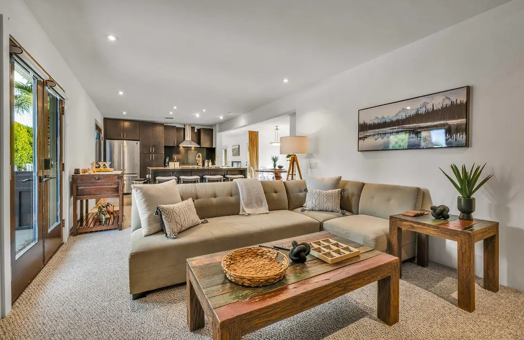 Mid-Century Elegance & Fun In Tahquitz River Estates-1