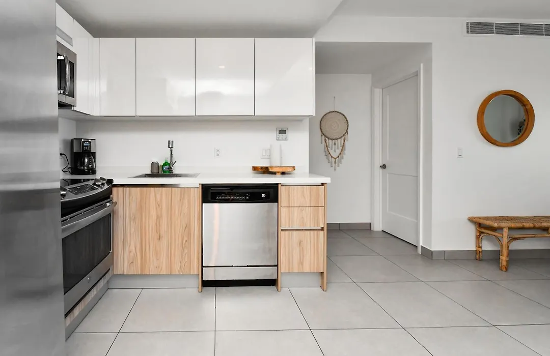 Harbour House Apt 410-1
