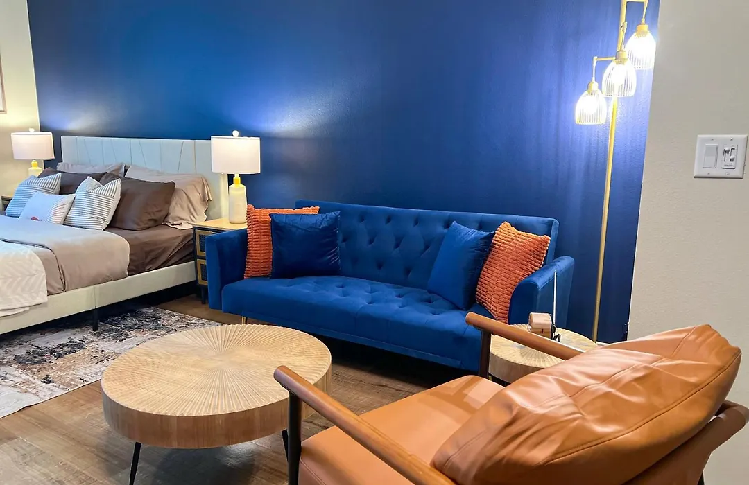 Mid Century With Pool Gym And Parking 10Min To Cedars-1