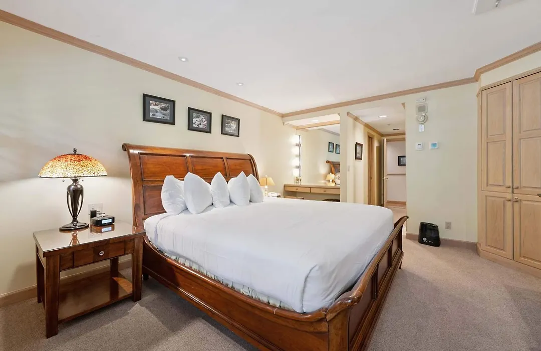 Lodge Tower 377 Two Bedroom Residence-1