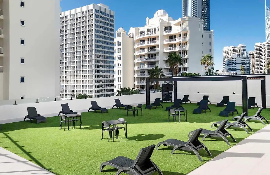 View Avenue - By The Beach & Esplanade With Hot Tub-1