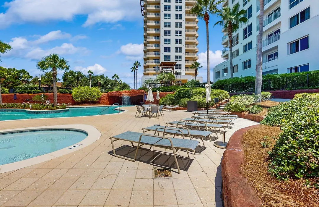 Luau 6822-1