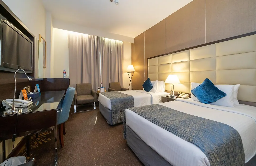 Howard Johnson Bur Dubai-1