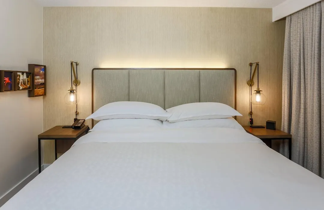 Sheraton Suites Market Center Dallas-1