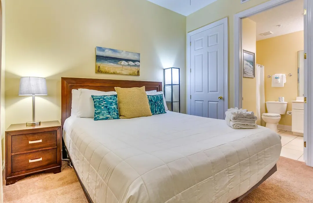Beachfront Condo W/ Resort Amenities & Ocean Views-1