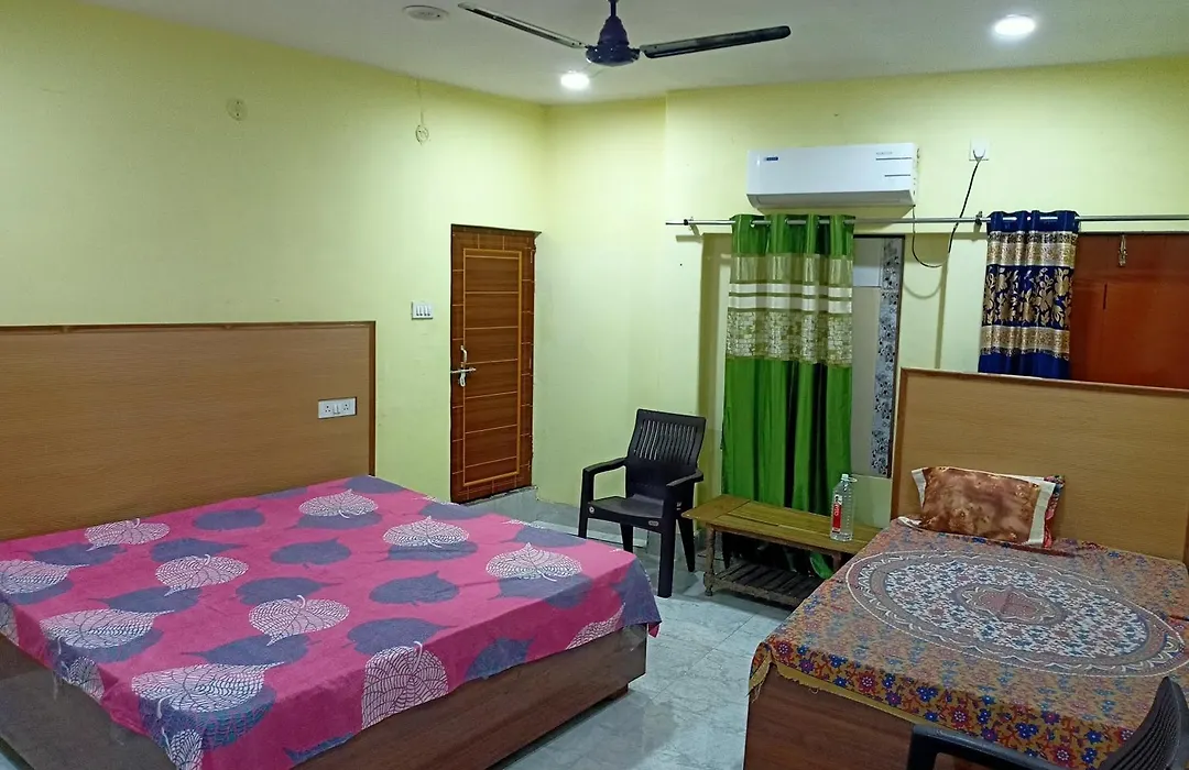 Ramesht Paying Guest House Varanasi-1