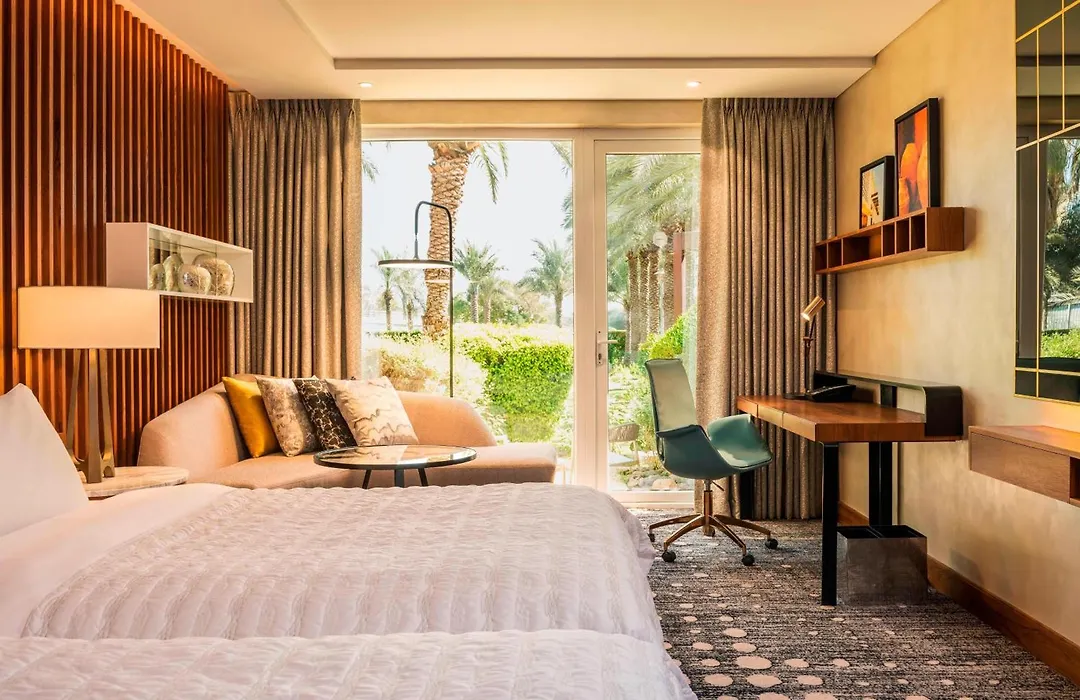 Le Meridien Dubai Hotel & Conference Centre-1