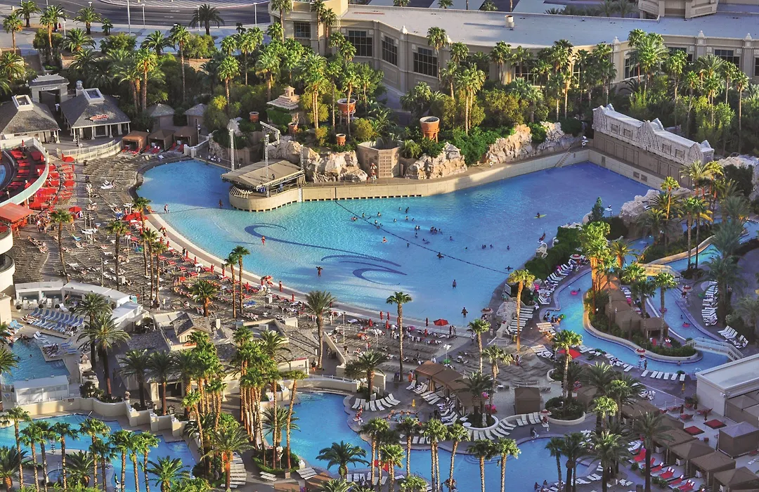 Mandalay Bay-1