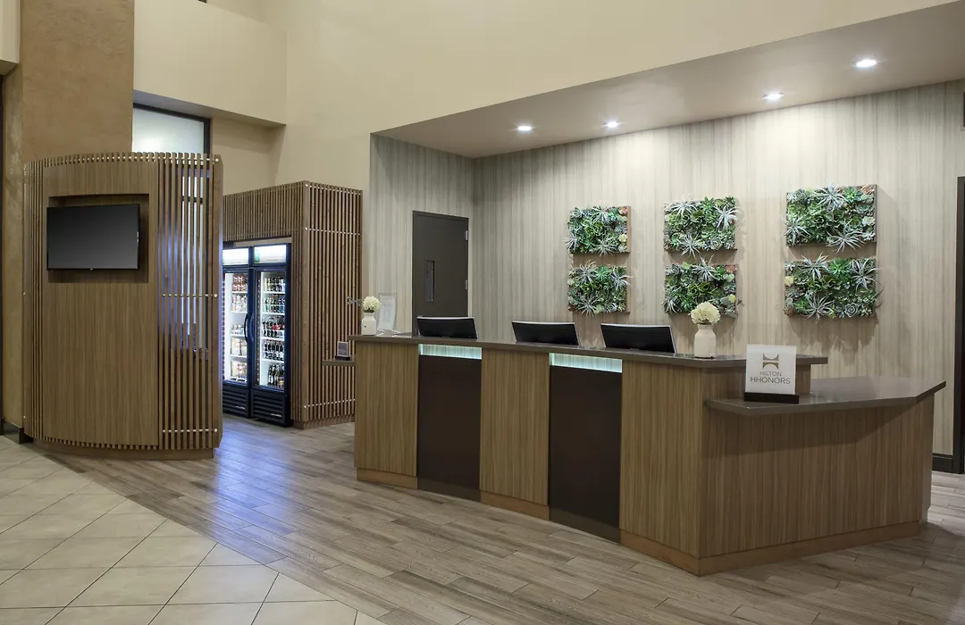 Embassy Suites By Hilton Phoenix Scottsdale-1