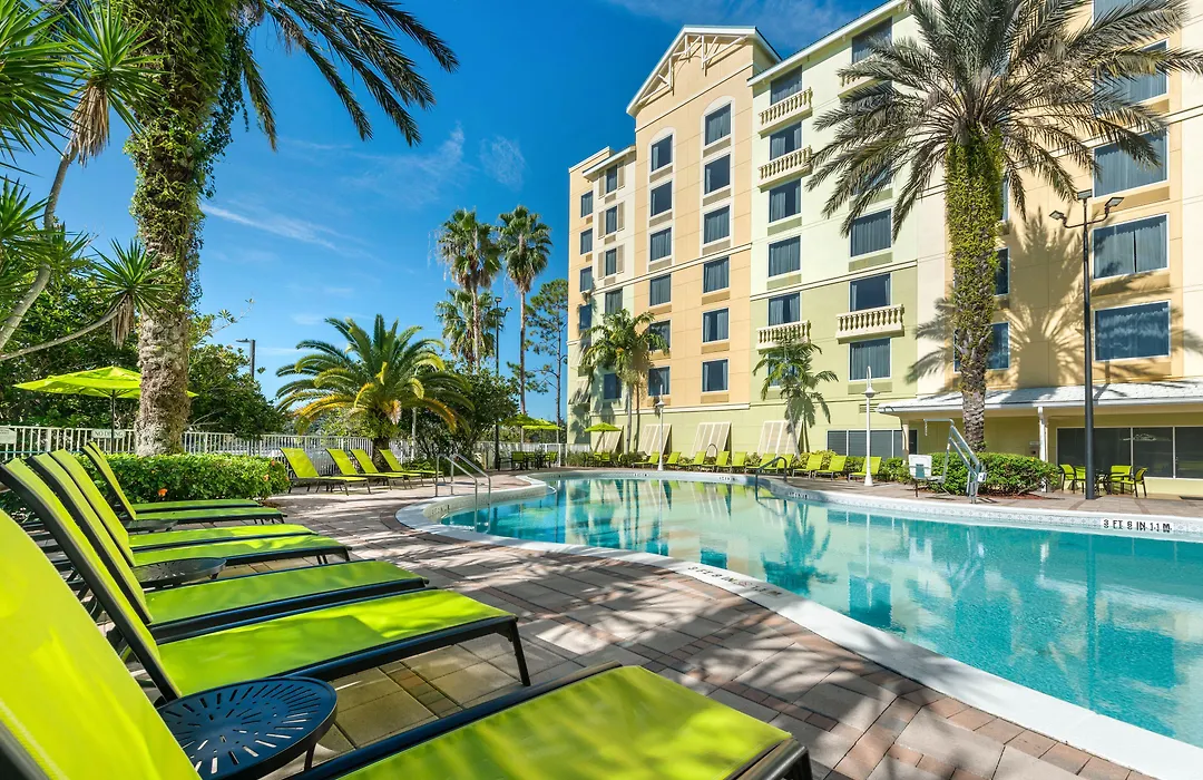 Comfort Suites Maingate East-1