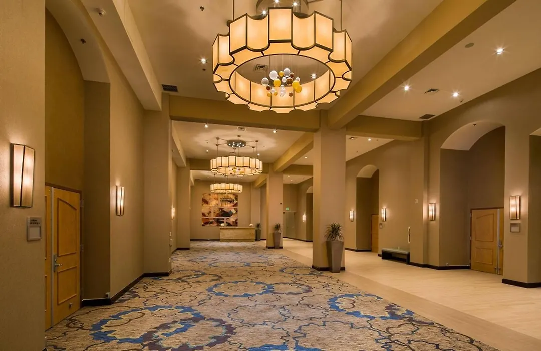Delta Hotels by Marriott Anaheim Garden Grove-1