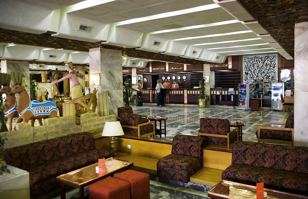 Aracan Eatabe Luxor Hotel-1