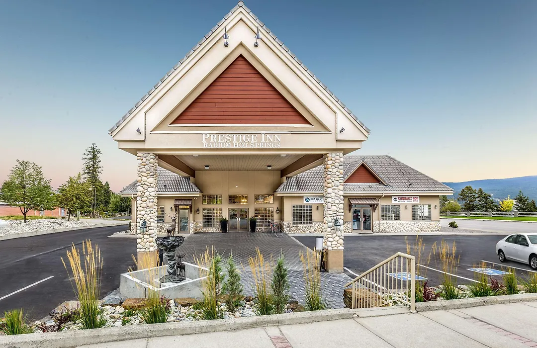 Prestige Radium Hot Springs Resort, BW Premier Collection-1