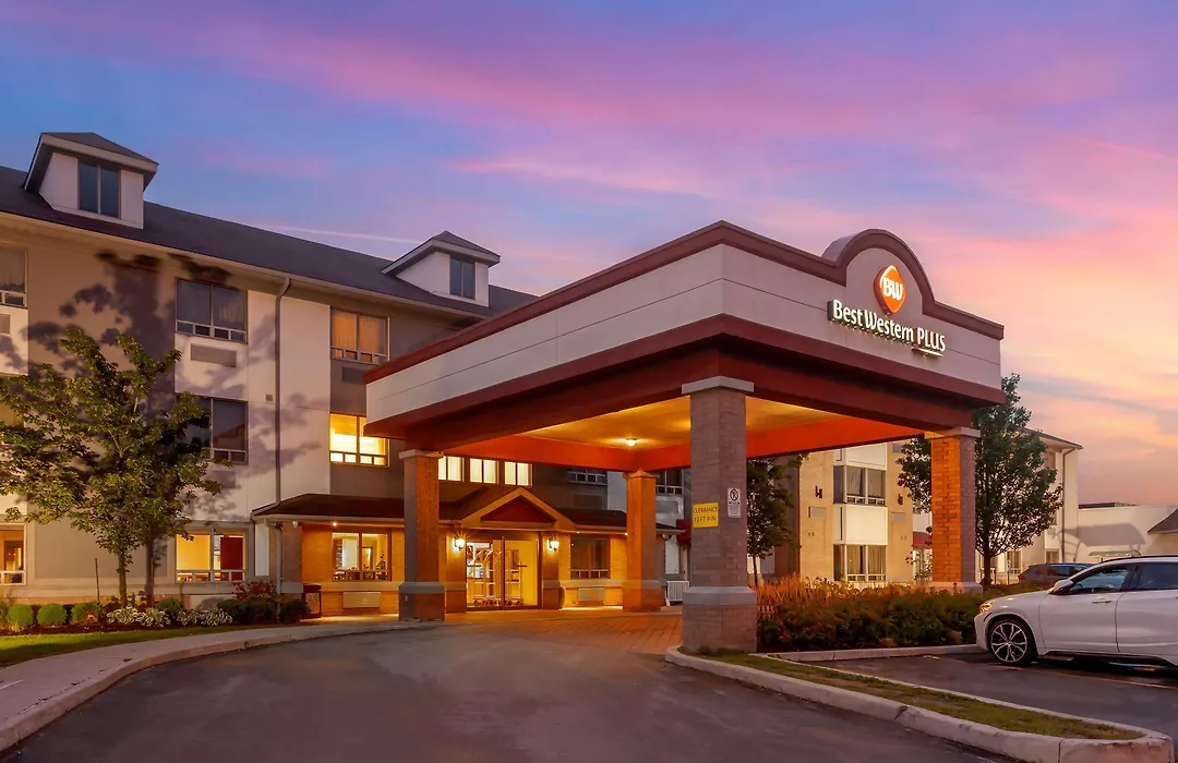 Best Western Plus Burlington Inn&Suites-1