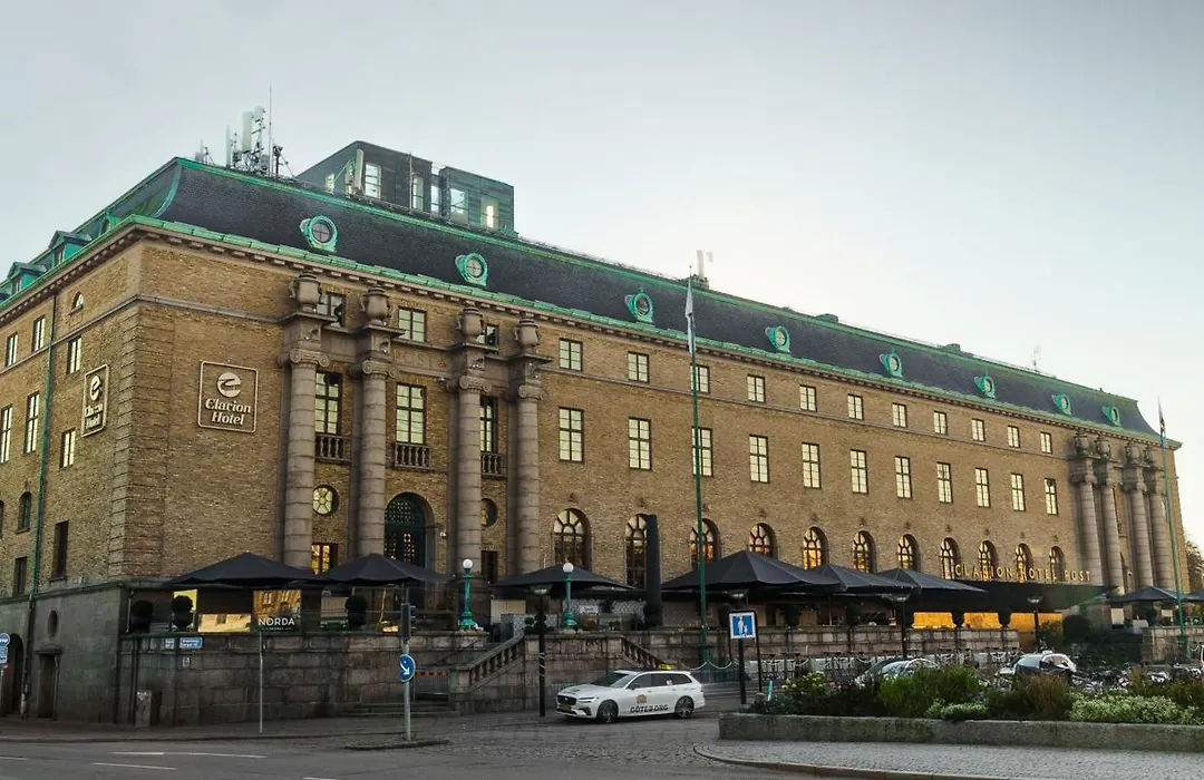 Clarion Hotel Post-1