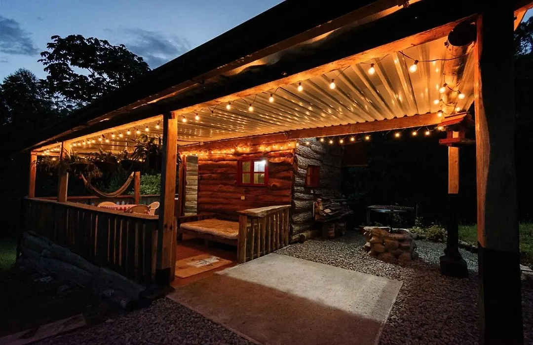 Beautiful Cabin Love And Nature-1
