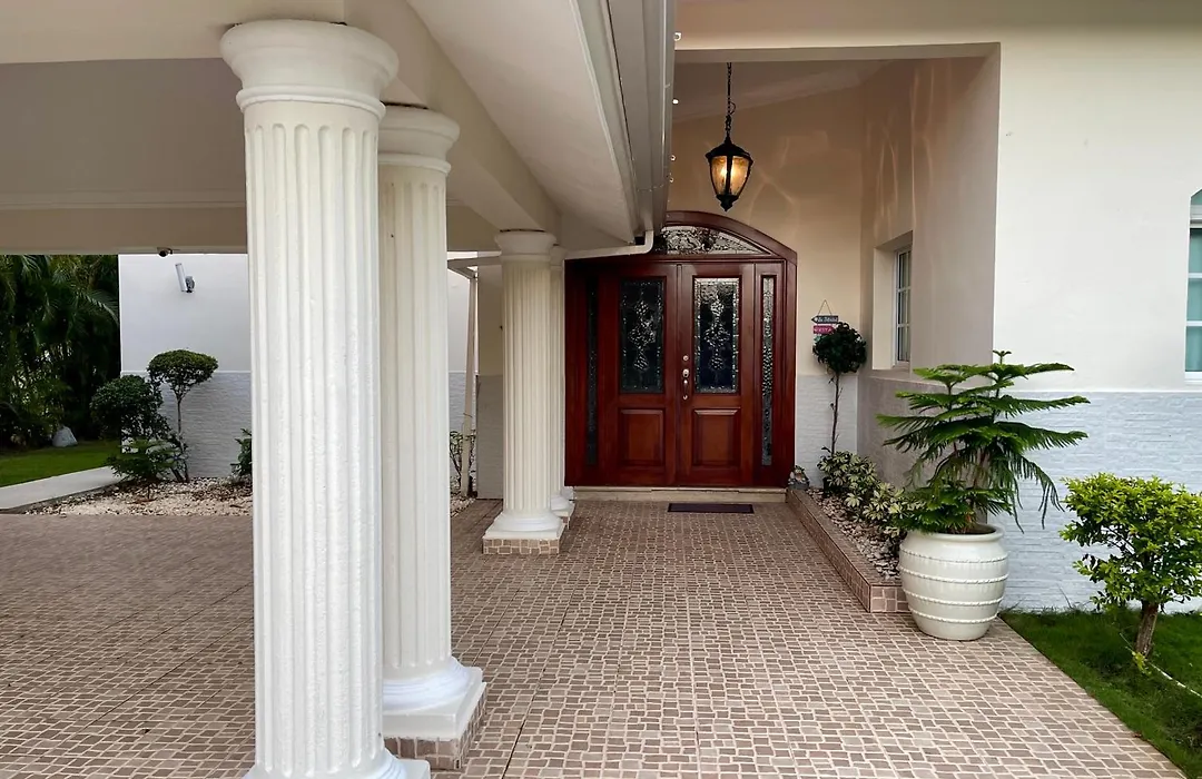 Villa In Metro Country Club, Juan Dolio-1