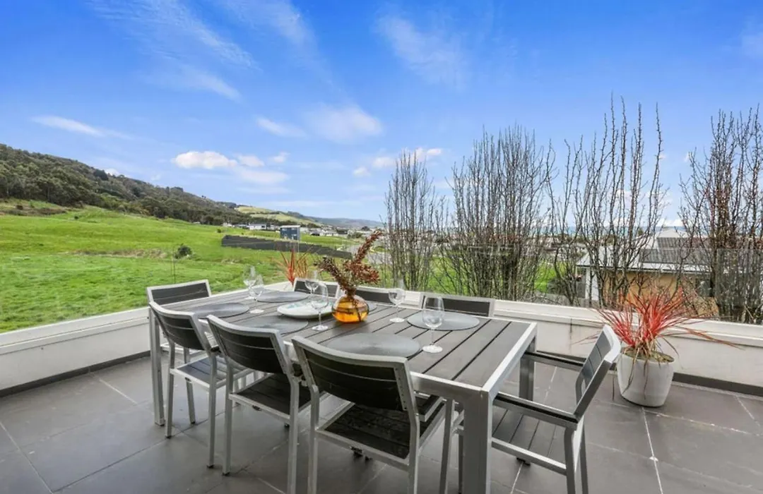 Sunrise Serenity - Modern Luxury-1