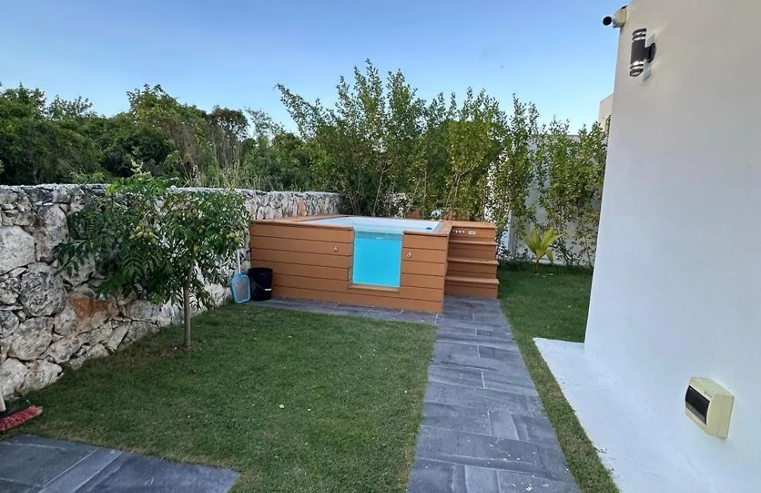 Home-Villa Jacuzzi Patio And Terraza In Punta Can-1