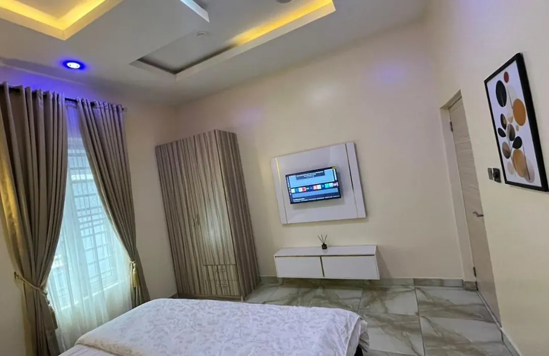 Luxury Let Concepts-1