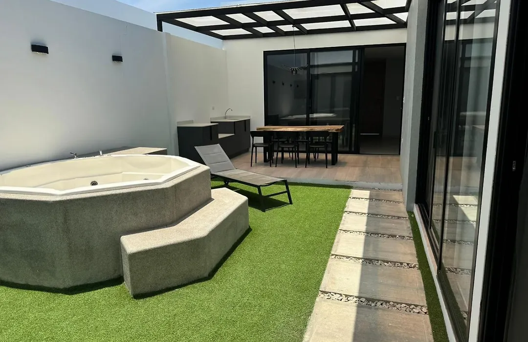 Casa 1 De Lujo Con Jacuzzi-1