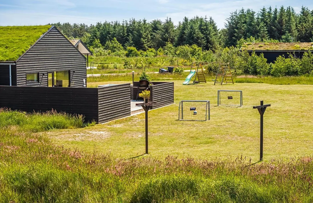 Laustvej 3 Child-Friendly And Lovely Holiday Home!-1