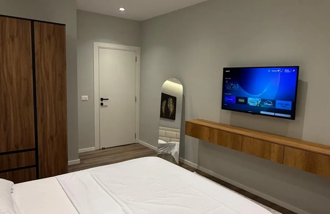 Luxe Aura Apartment-1