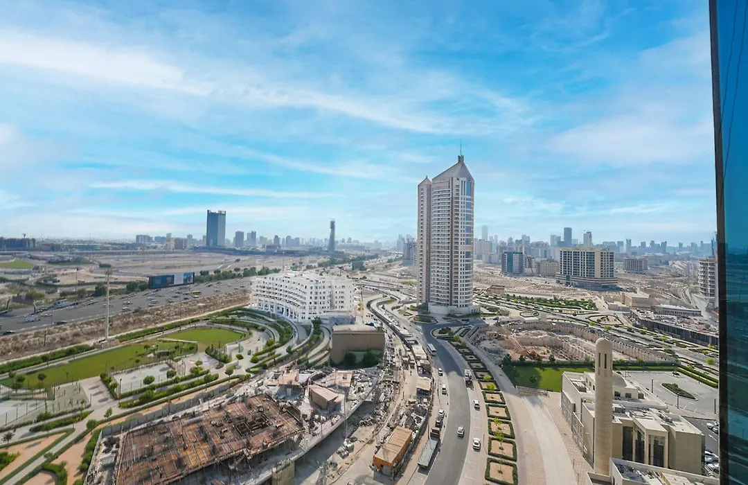 Easygo - Elegant 2 Bedroom Near Miracle Garden-1