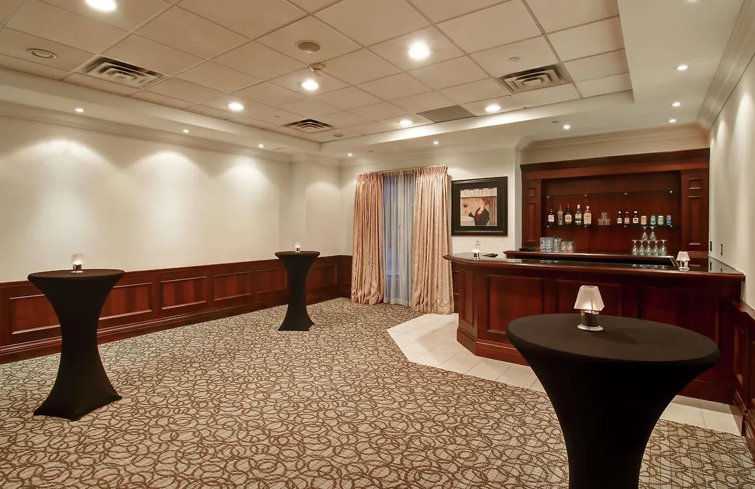 Hilton Garden Inn Toronto/Burlington-1