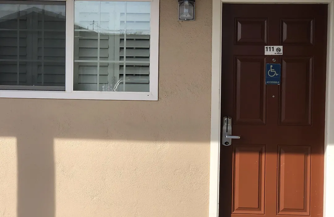 SurfSide Stay-1